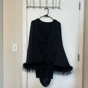 Chic Black Long Sleeve Dress with faux fur Trim